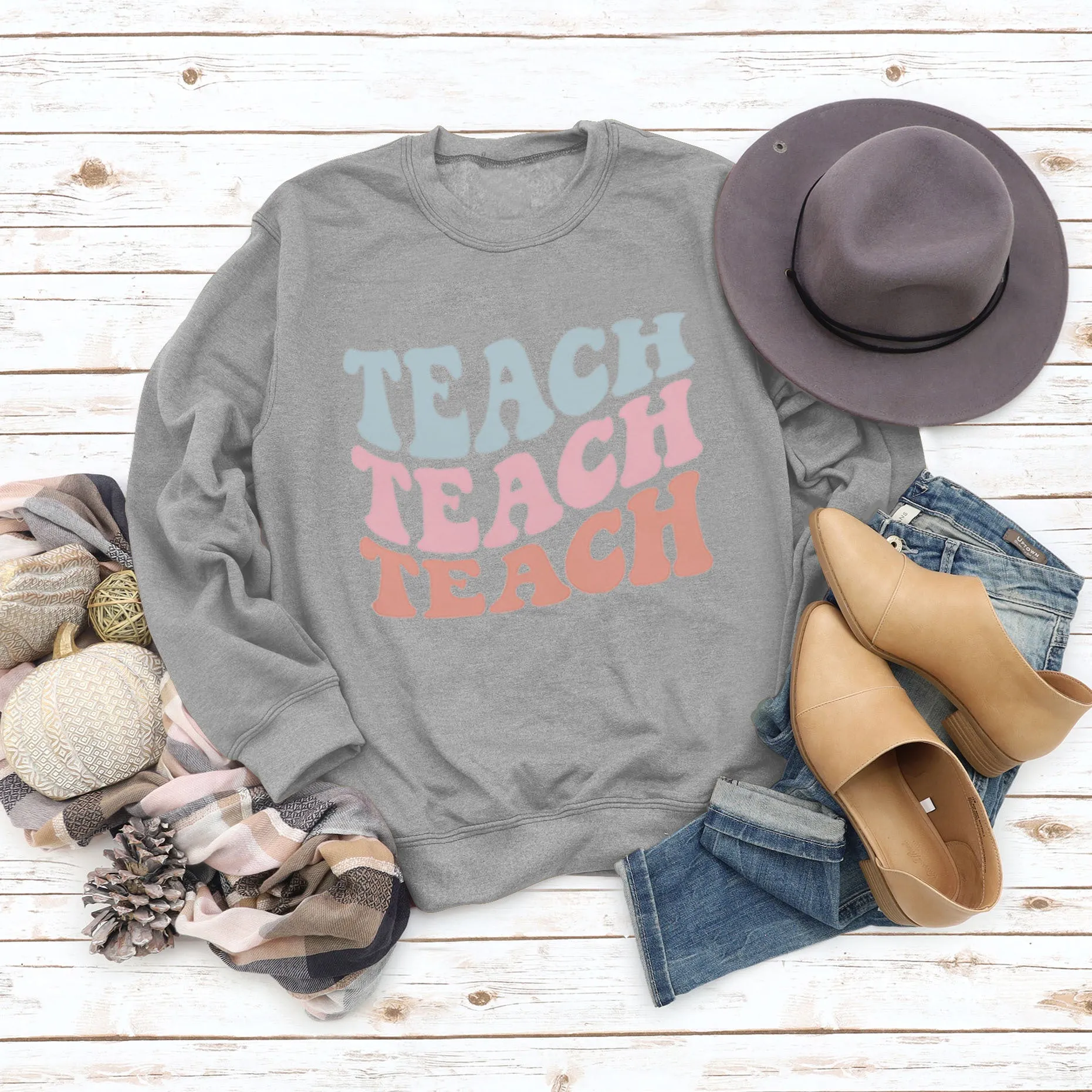 Simple Pullover Long Sleeve Teach Teach Print Loose Sweater