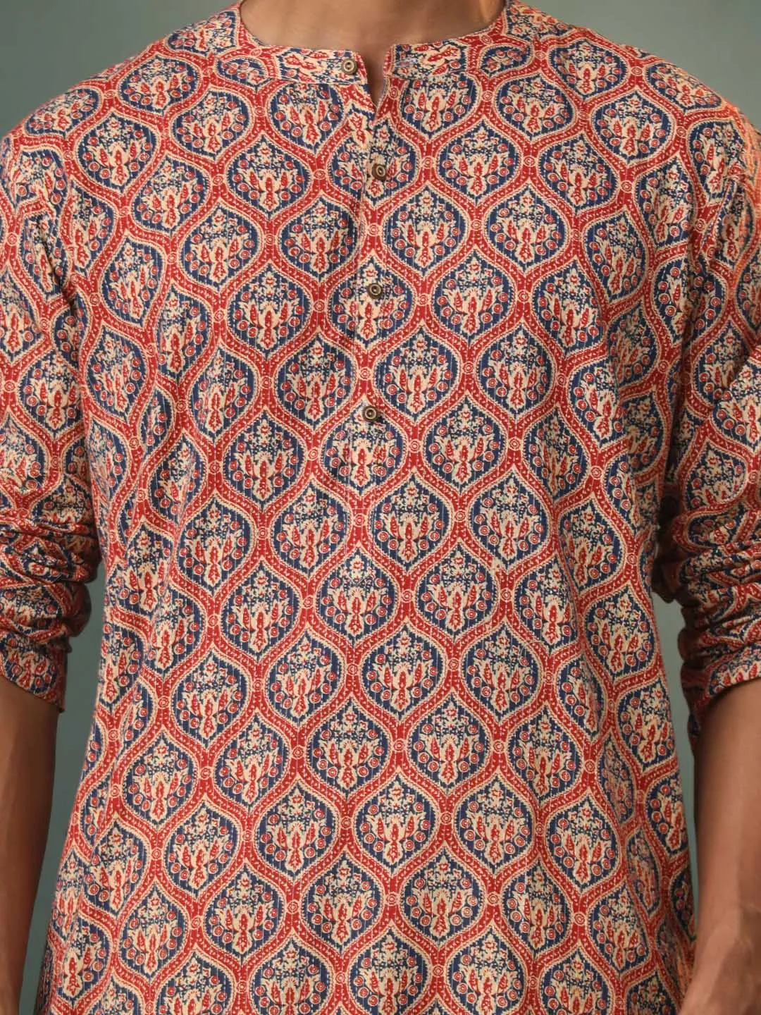 VASTRAMAY Red Ajrakh Print Kurta Pyjama